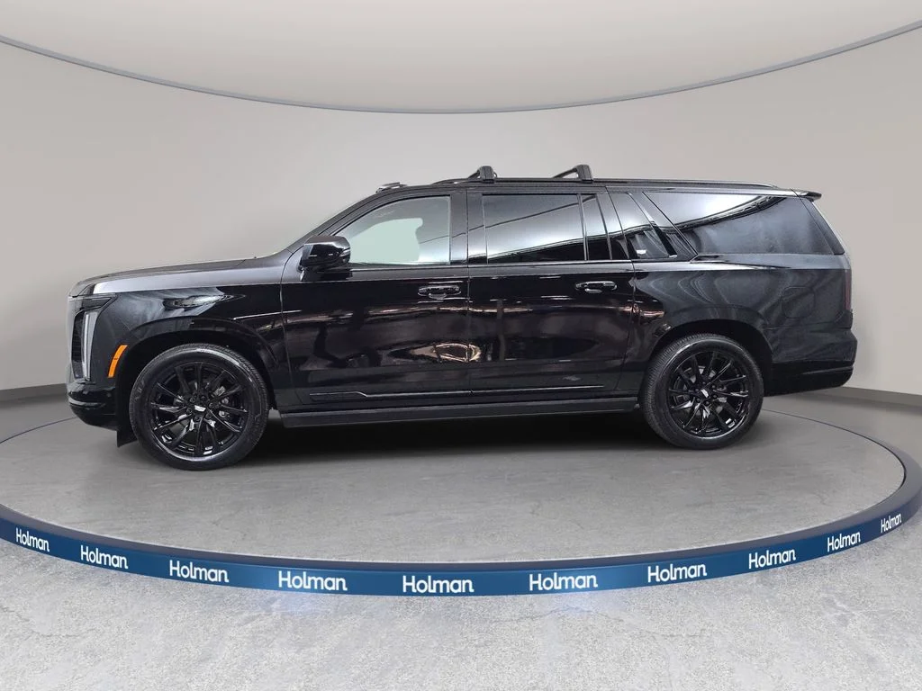 Used 2025 Black Cadillac Sport image 9