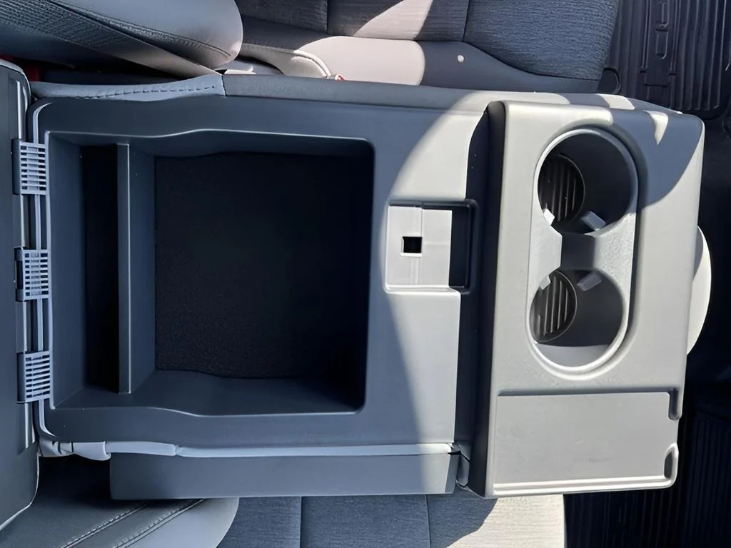 Used 2025 White Ford XL image 33