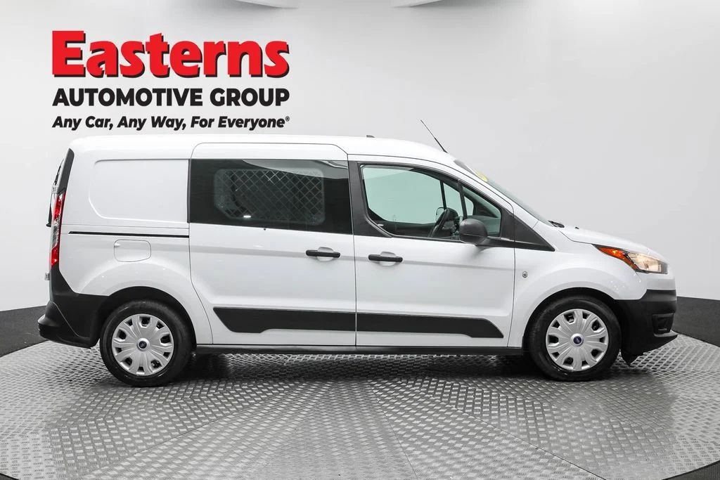 Used 2021 White Ford XL image 4