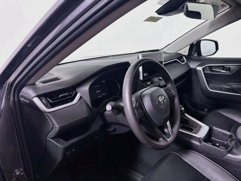 Used 2024 Magnetic Gray Metallic Toyota XLE Premium image 9