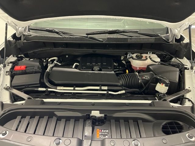 Used 2026 White Chevrolet LT image 29