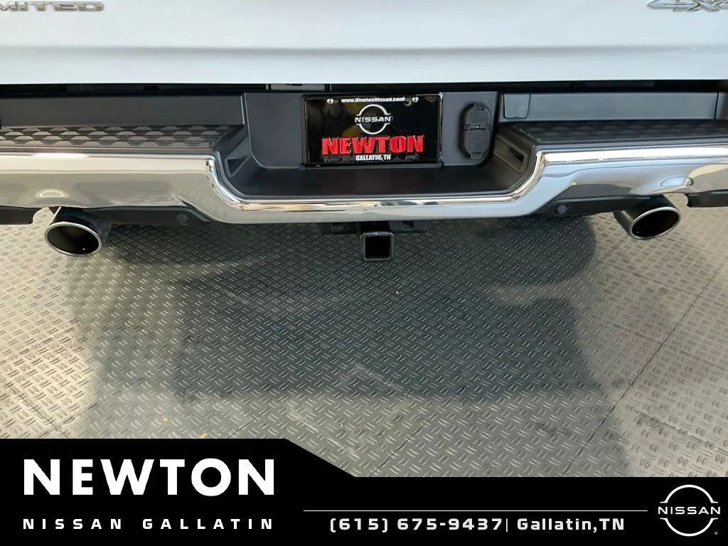Used 2020 Bright White Clearcoat Ram Limited image 26