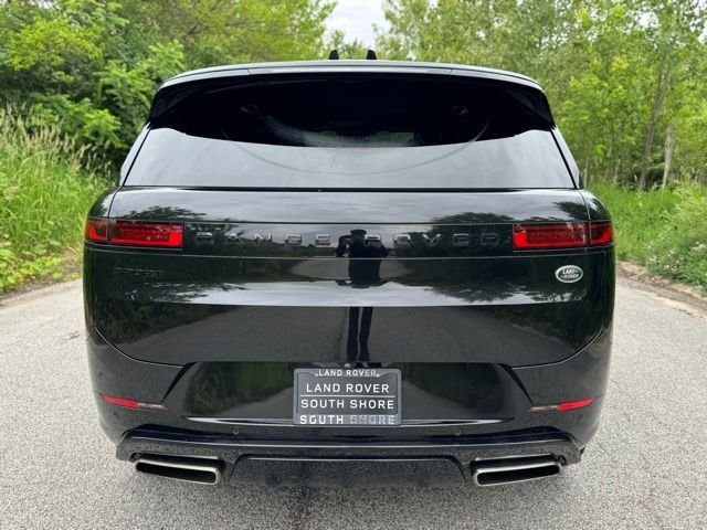 Certified Used 2023 Santorini Black Metallic Land Rover SE Dynamic image 6