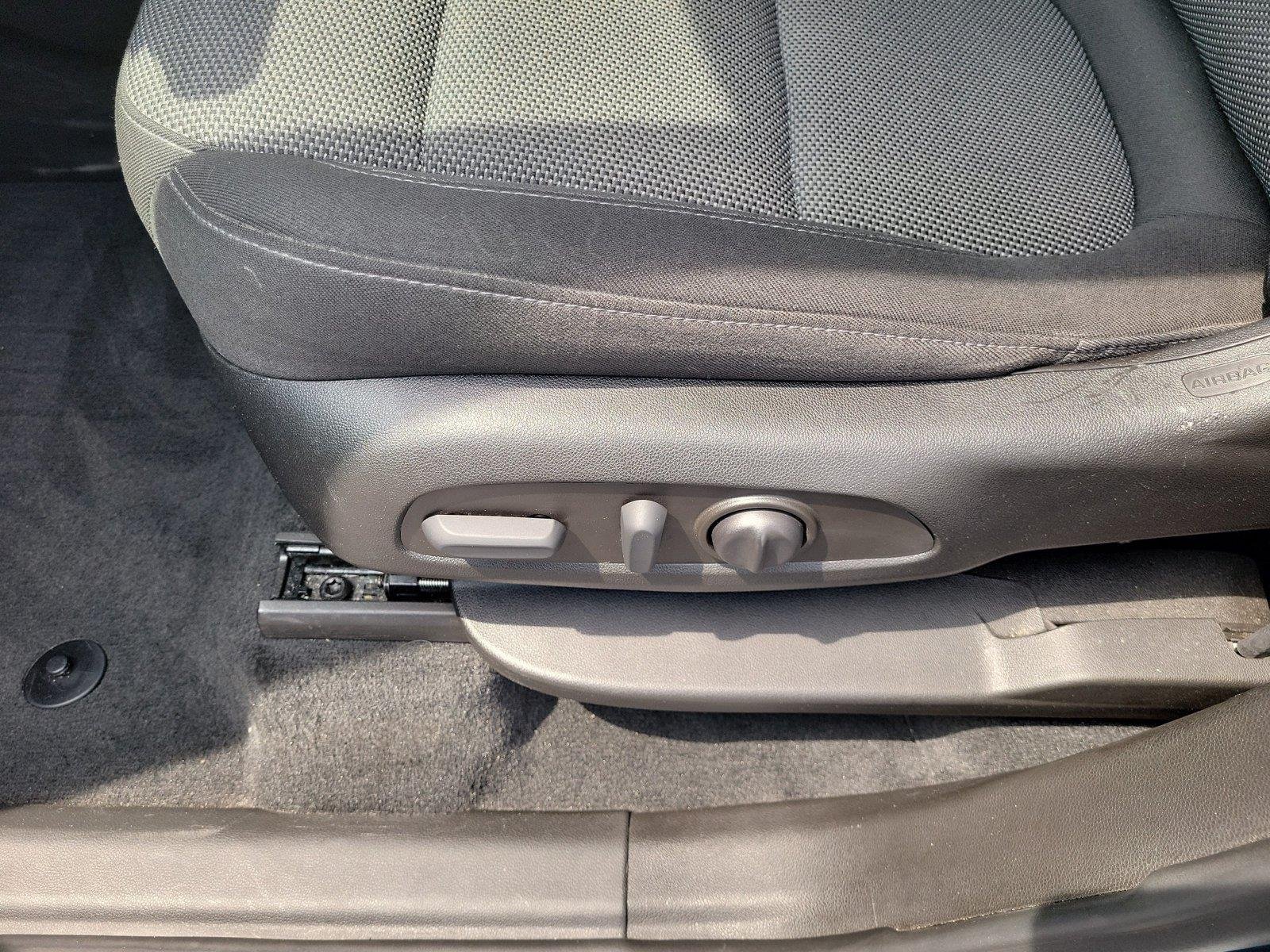 Used 2022 Northsky Blue Metallic Chevrolet LT Cloth image 22