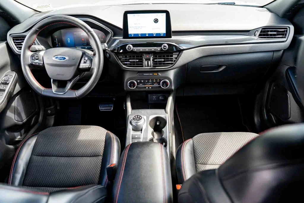 Used 2023 Silver Ford ST-Line image 25