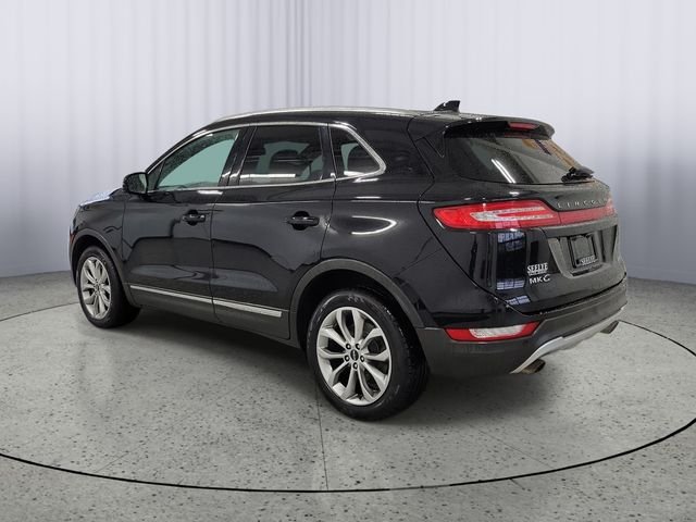 Used 2018  Lincoln Select image 3