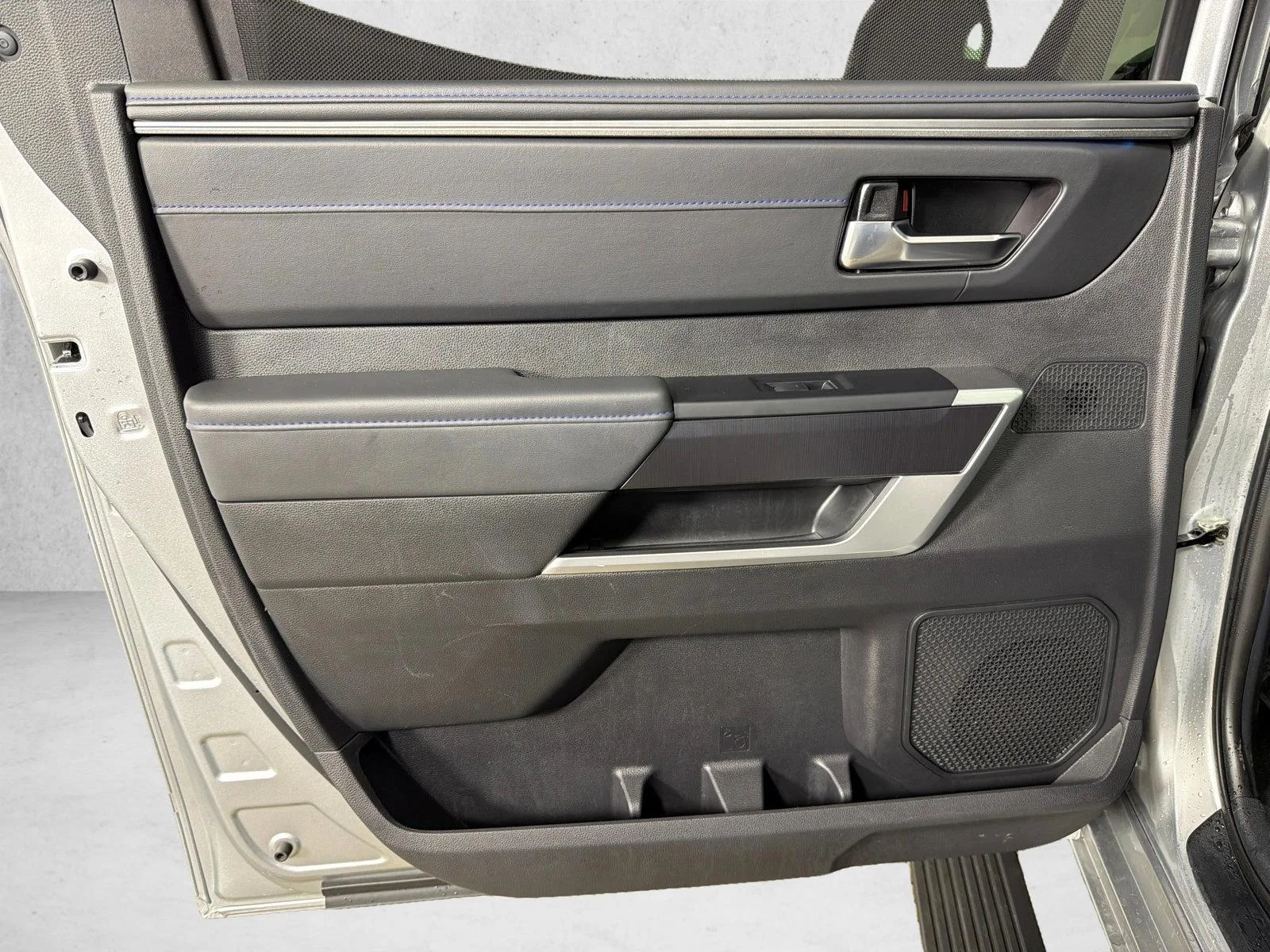 Used 2023 Silver Toyota Platinum Hybrid image 22