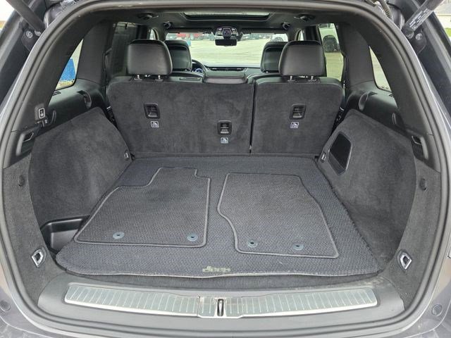Certified Used 2022 Baltic Gray Metallic Clearcoat Jeep Summit image 9