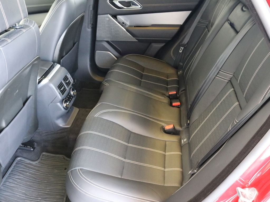 Used 2019 Red Land Rover HSE R-Dynamic image 32