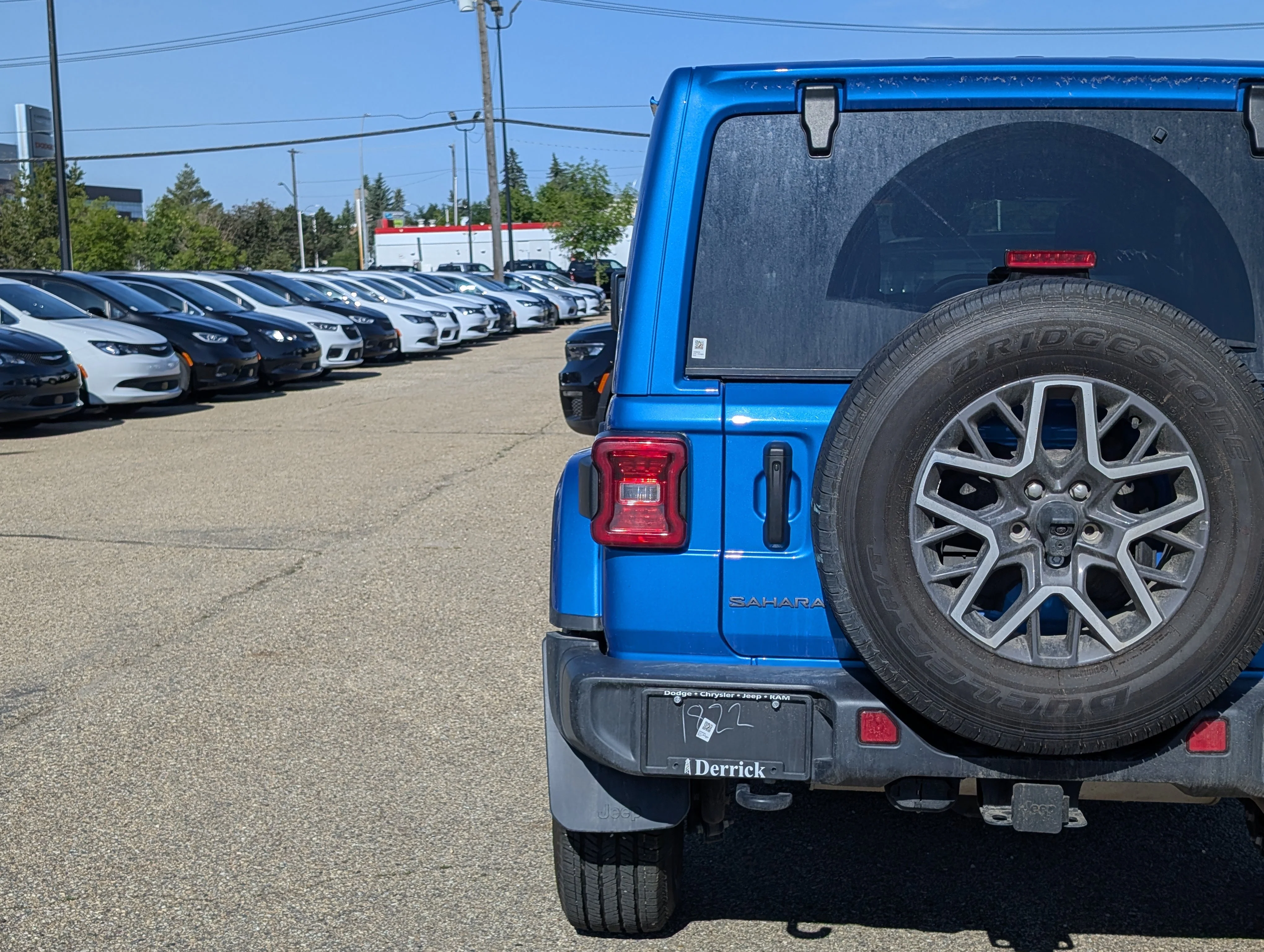 New 2025 Hydro Blue Pearl Jeep Sahara image 13
