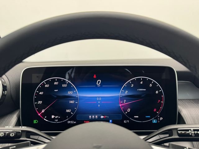 New 2026 Polar White Mercedes-Benz GLC 300 image 3
