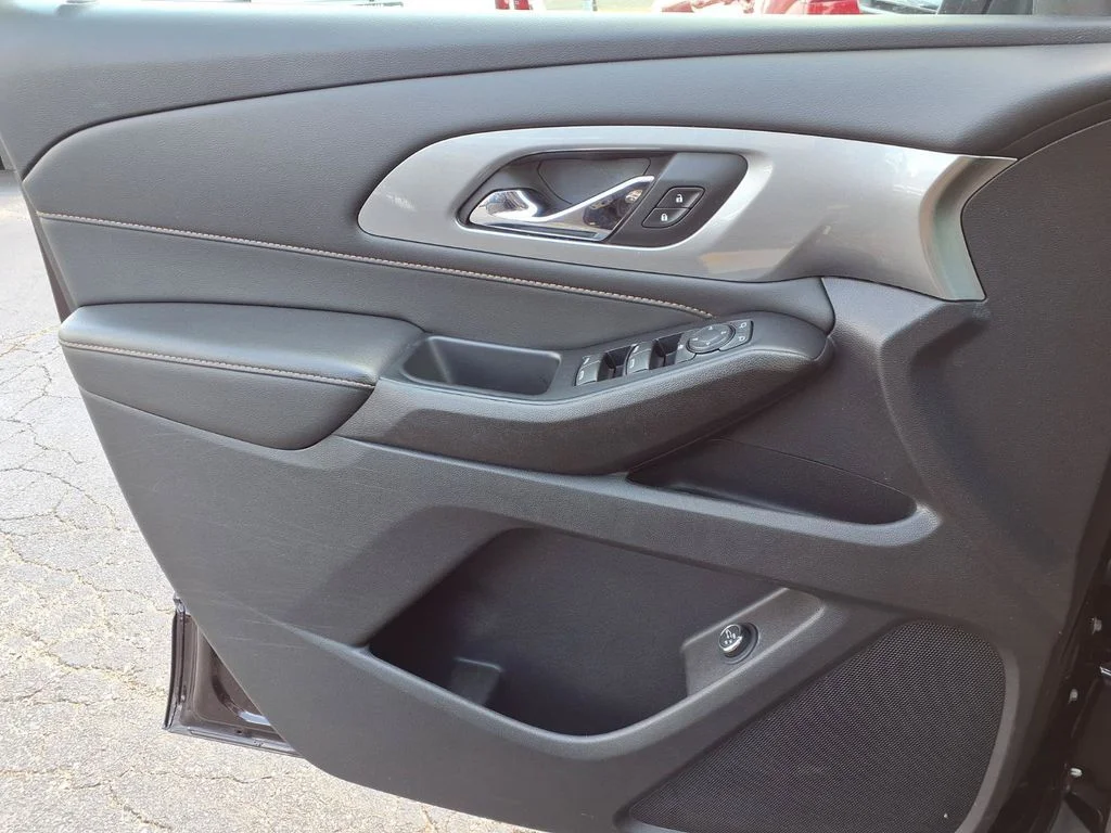 Used 2021 Black Cherry Metallic Chevrolet LT image 18