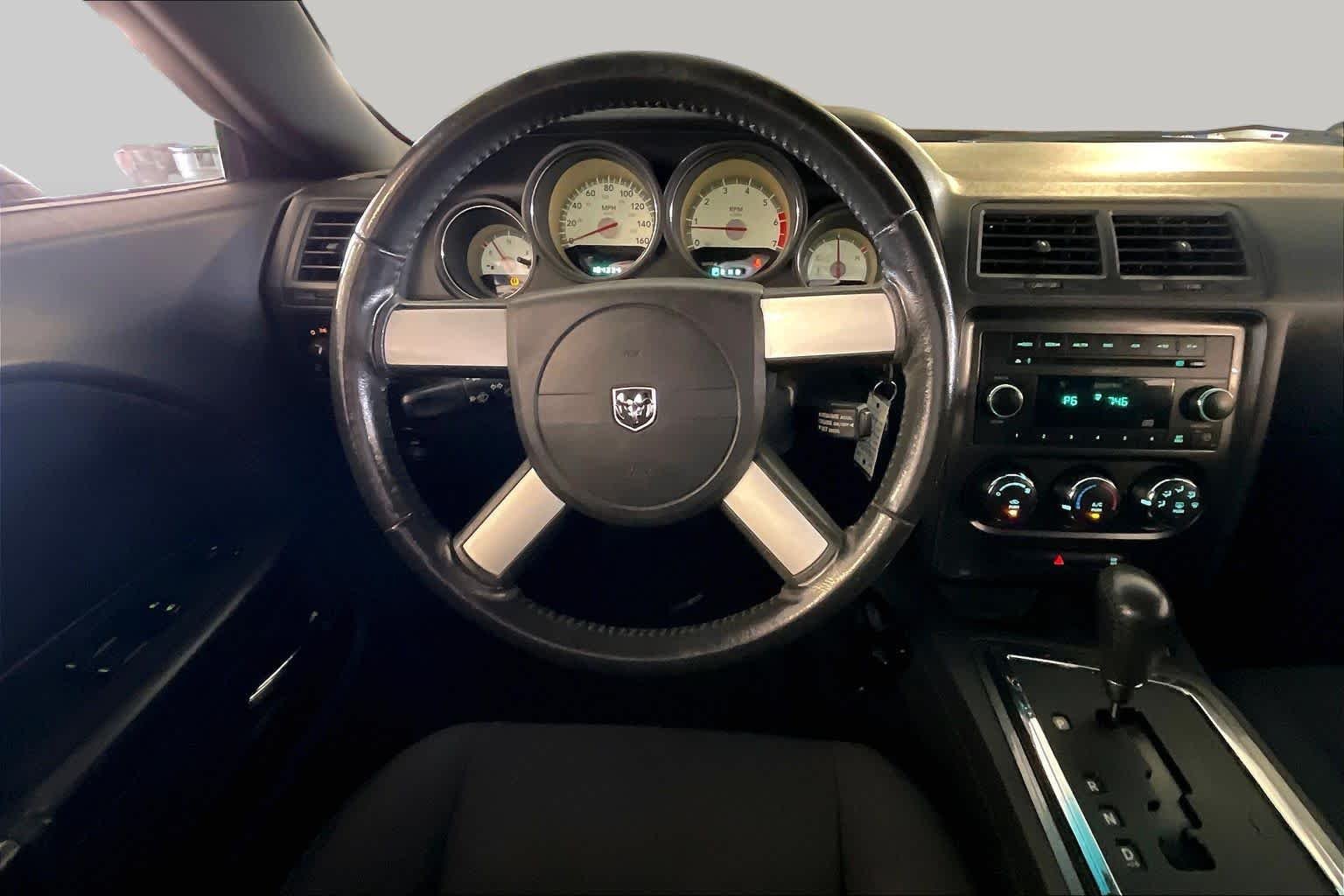 Used 2009 Brilliant Black Pearl Dodge R/T image 5