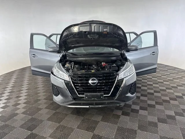 Used 2023 Gray Nissan SV image 11