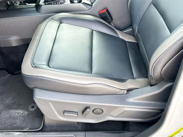 New 2026 Avalanche Ford Outer Banks image 14