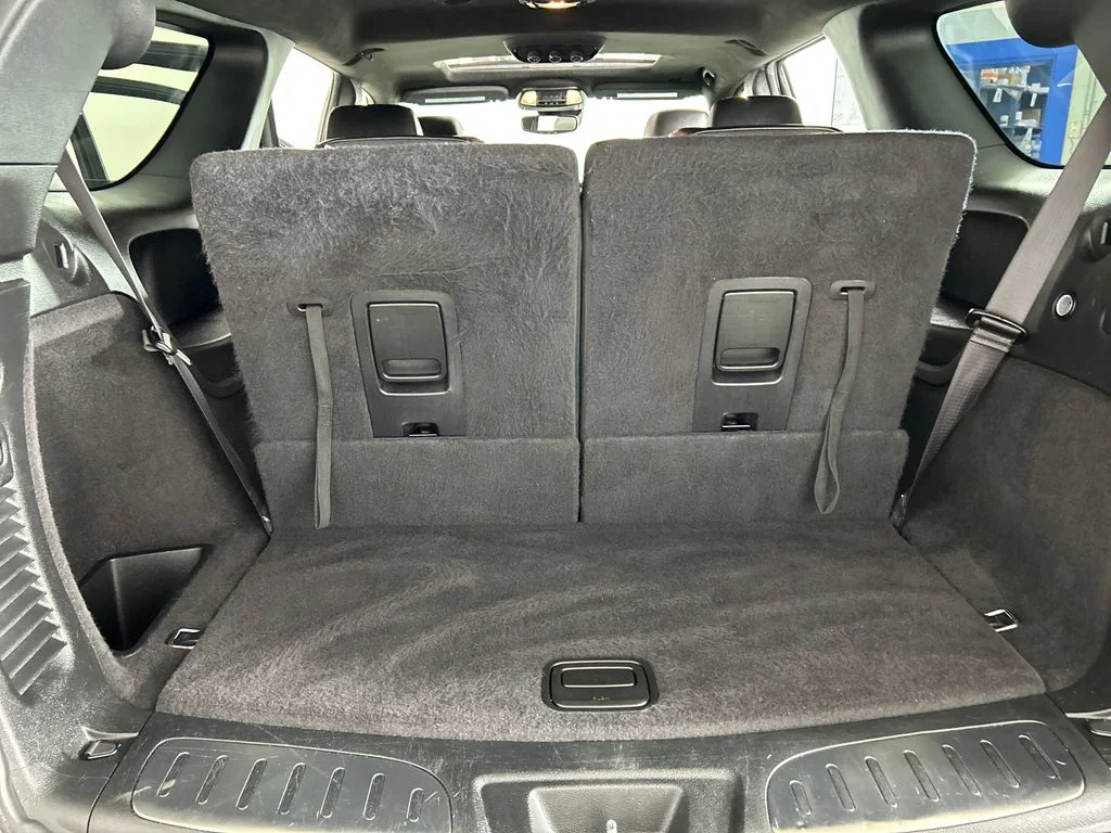Used 2023 Gray Dodge Citadel image 22