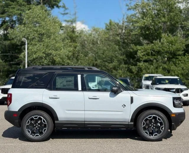 New 2026 White Ford Outer Banks image 3