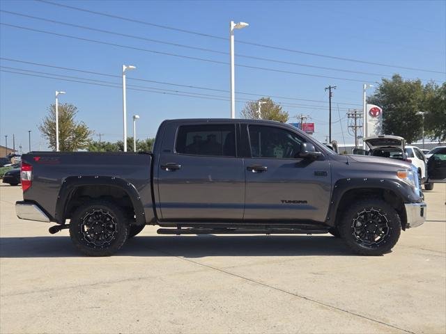 Certified Used 2017 MAGNETIC GRAY MET. Toyota  image 4