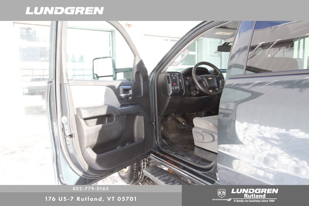 Used 2018 Gray Chevrolet Work Truck image 12
