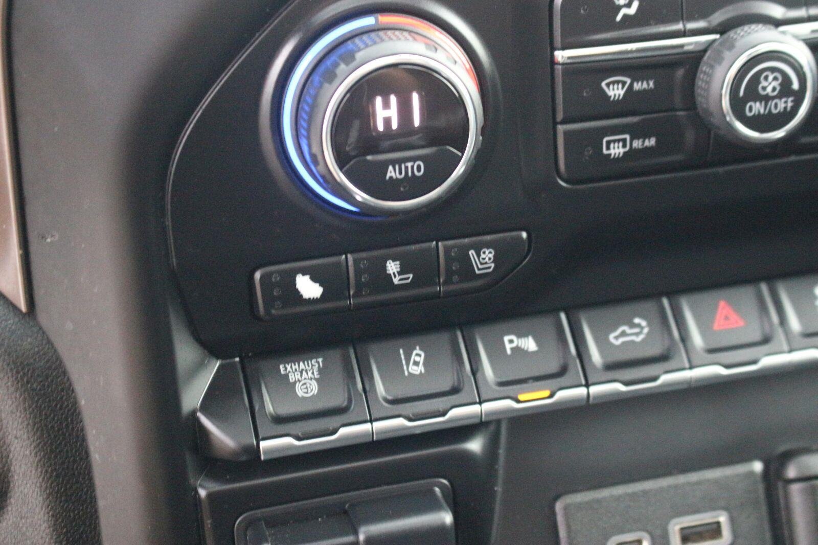 Used 2020 BLACK Chevrolet High Country image 29