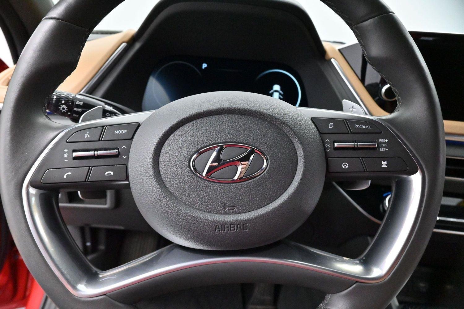 Used 2021 Calypso Red Hyundai Limited image 17