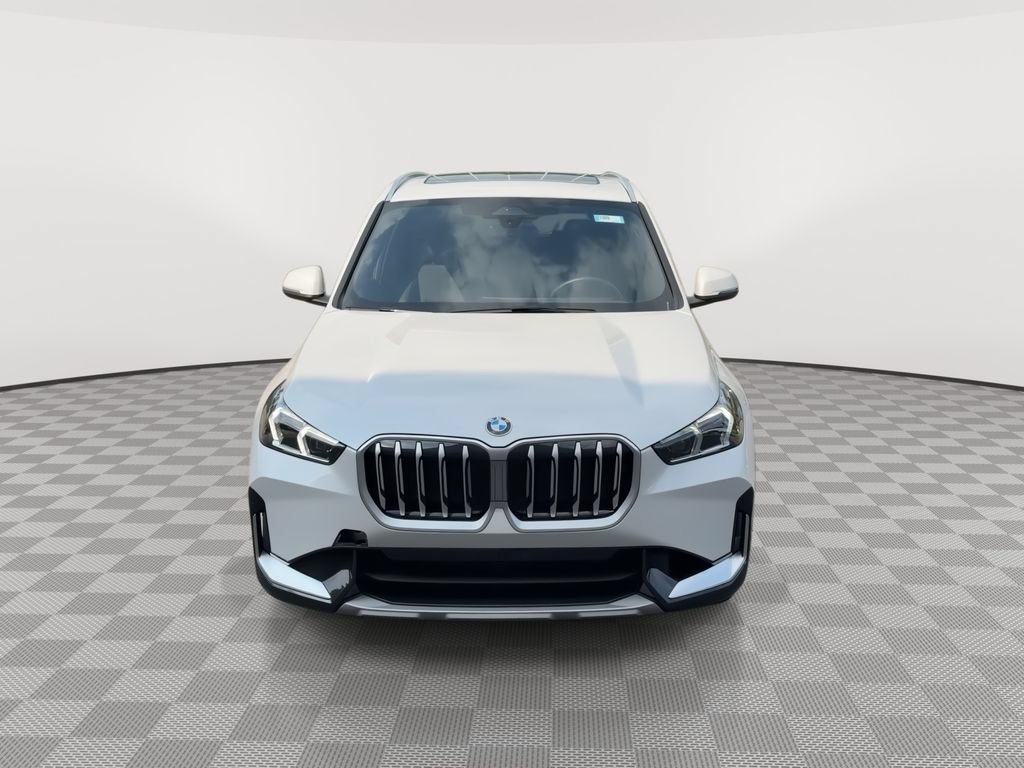 2025 BMW X1 28i - Photo 3