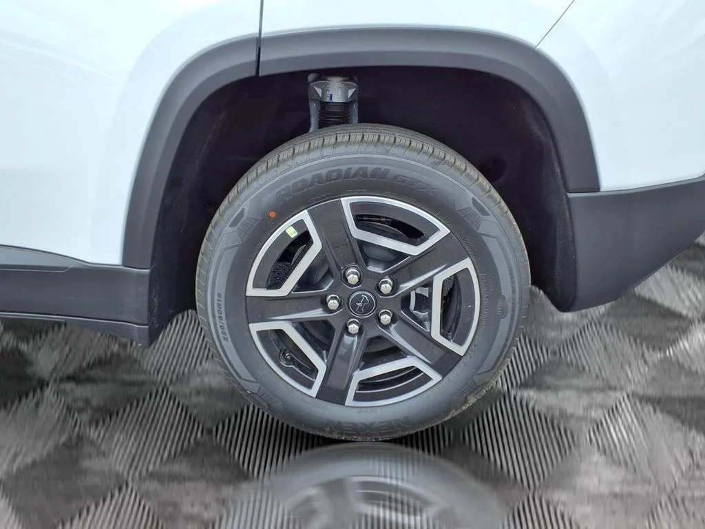 New 2026 Bright White Clearcoat Jeep Laredo image 21
