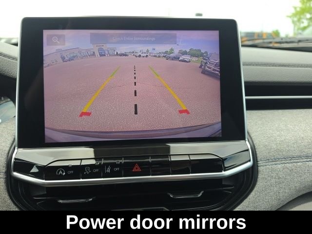 Used 2023 Black Jeep Latitude image 24