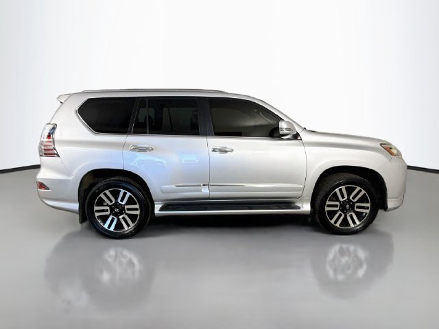 Used 2015 Silver Lexus 460 Luxury image 8