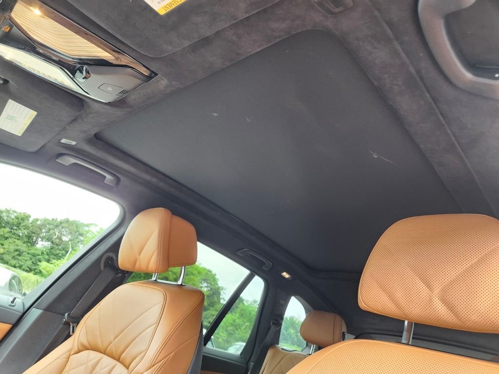 Used 2024 Black BMW xDrive40i image 20