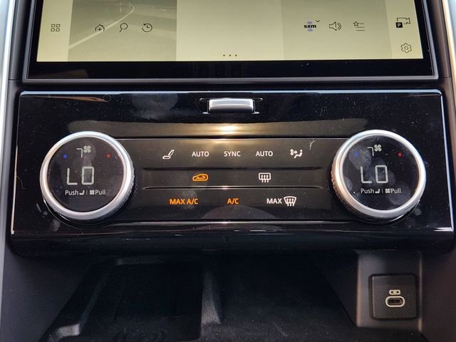 Used 2025 White Land Rover S image 19