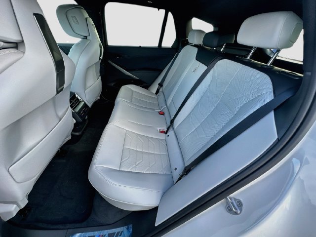 New 2027 White BMW xDrive40i image 16