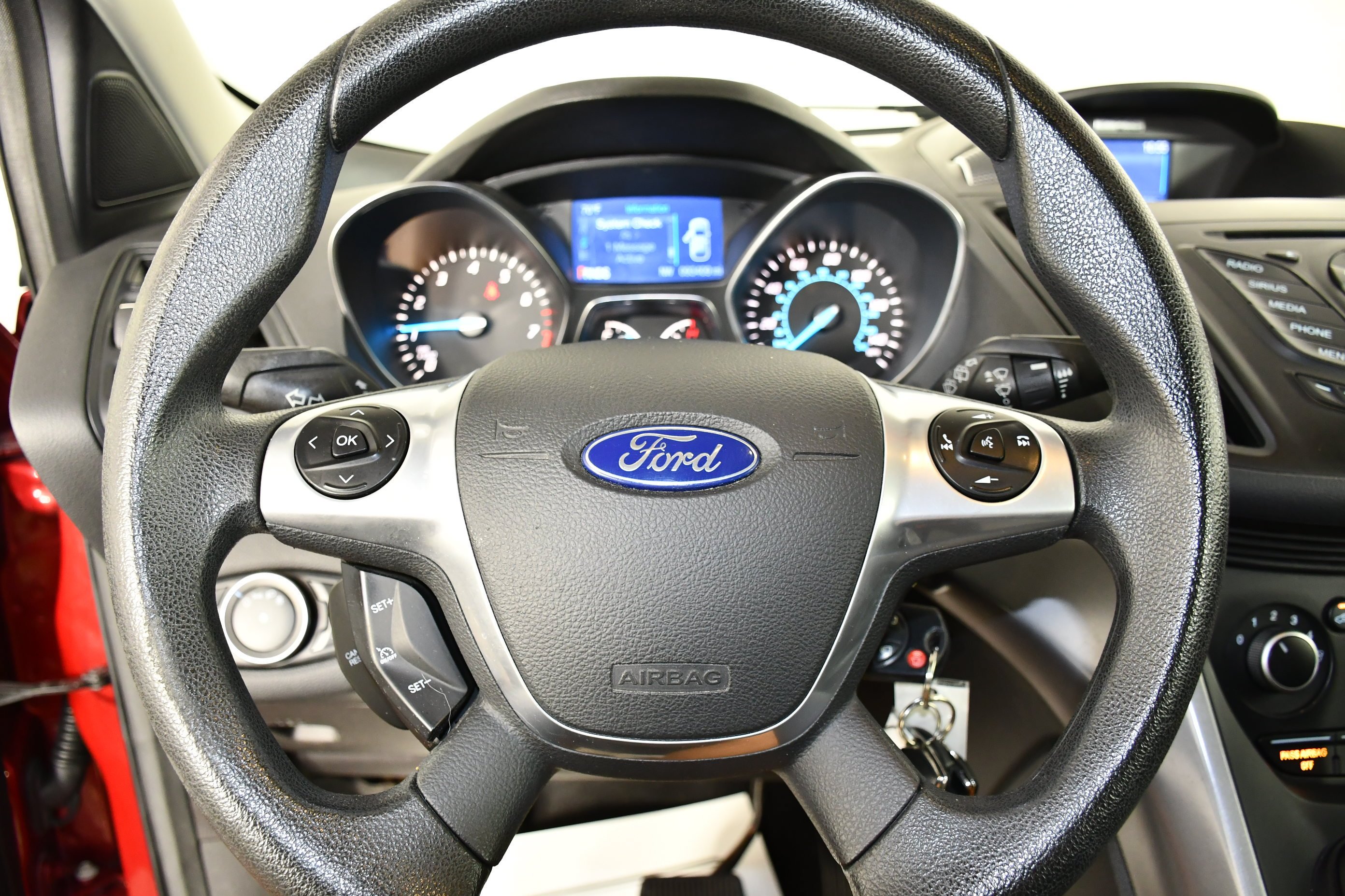 Used 2015 Ruby Red Metallic Ford SE image 20
