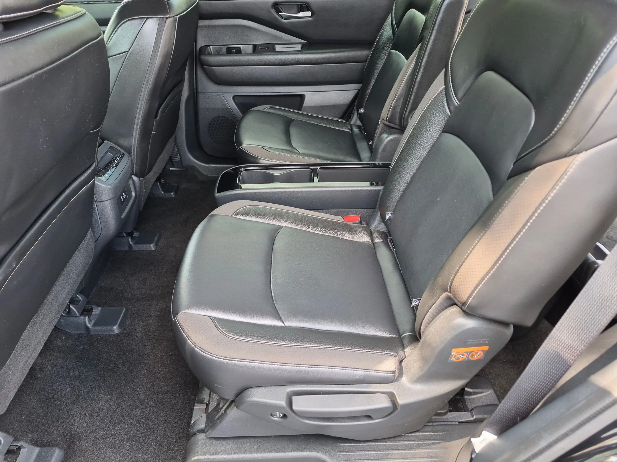 Used 2024 Super Black Nissan SL image 26