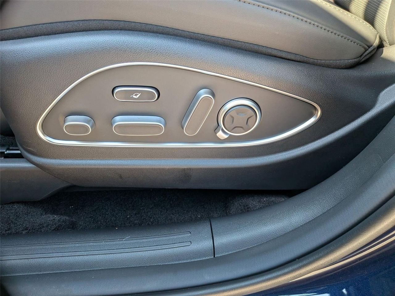 New 2026 Classy Blue Pearl Hyundai Calligraphy FWD image 13