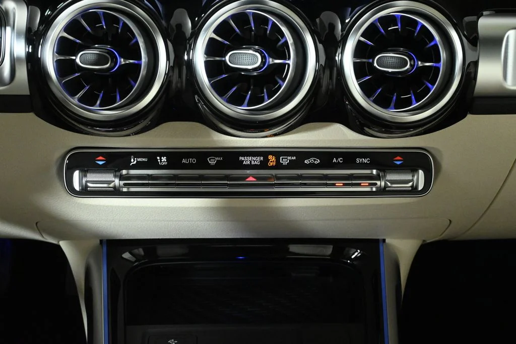 Used 2026 Gray Mercedes-Benz GLB 250 image 24