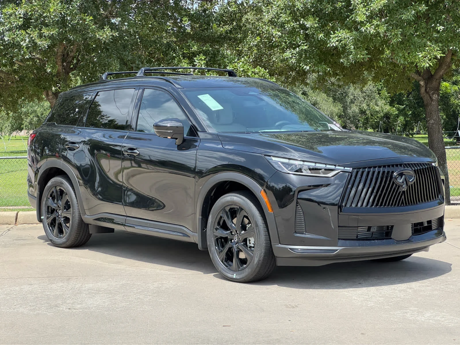 New 2027 MINERAL BLACK INFINITI Autograph AWD image 2