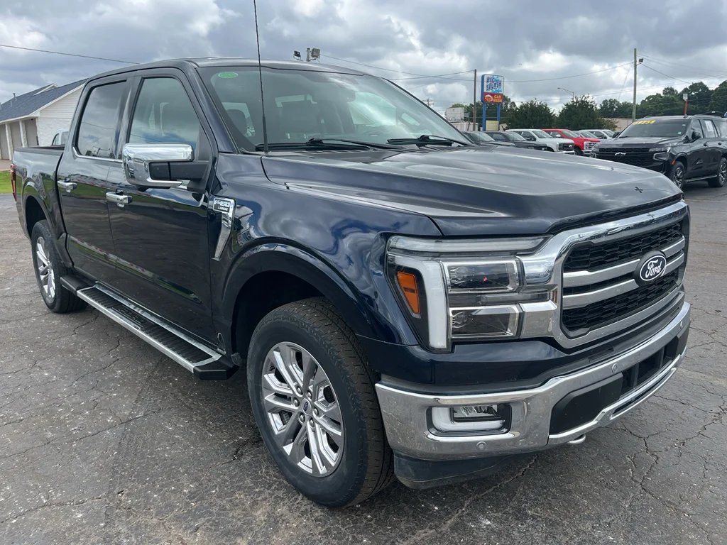Used 2024 Antimatter Blue Metallic Ford LARIAT image 3