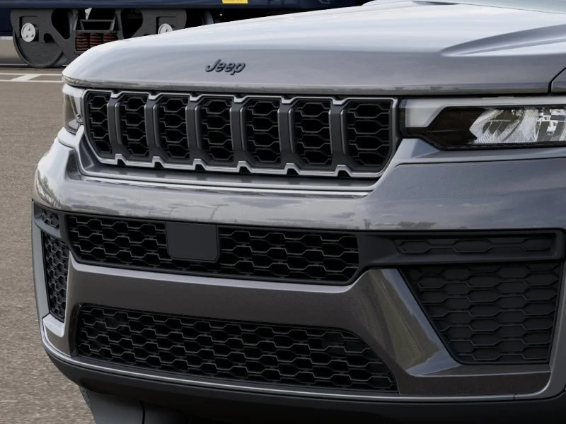 New 2026 Baltic Gray Metallic Clear-Coat Exterior Paint Jeep Altitude image 13