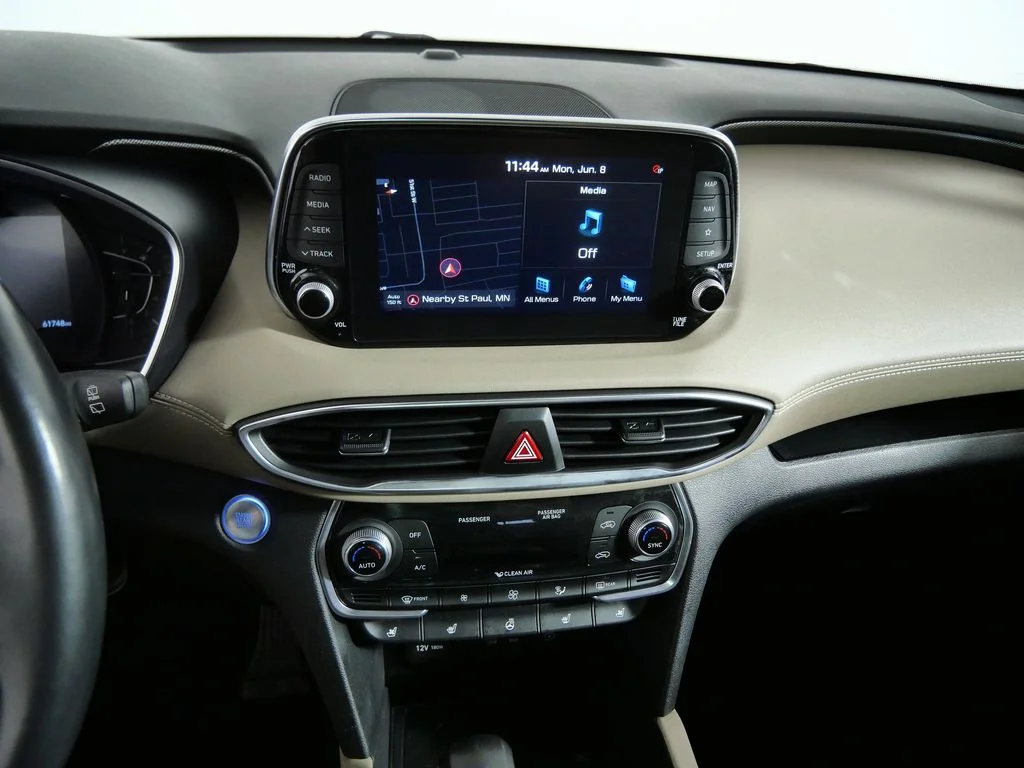Used 2019 Red Hyundai Ultimate image 28