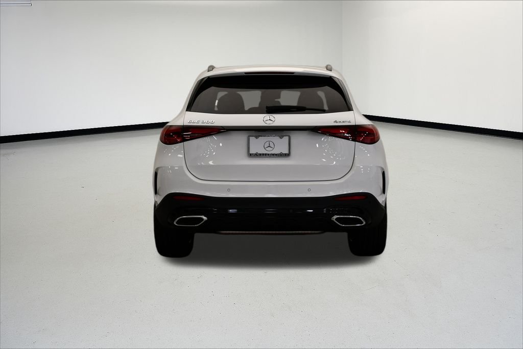 2025 Mercedes-Benz GLC Base - Photo 4