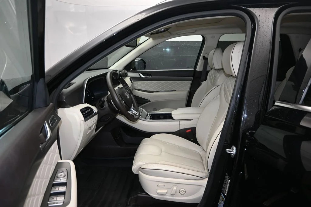 Used 2020 Becketts Black Hyundai Limited image 17