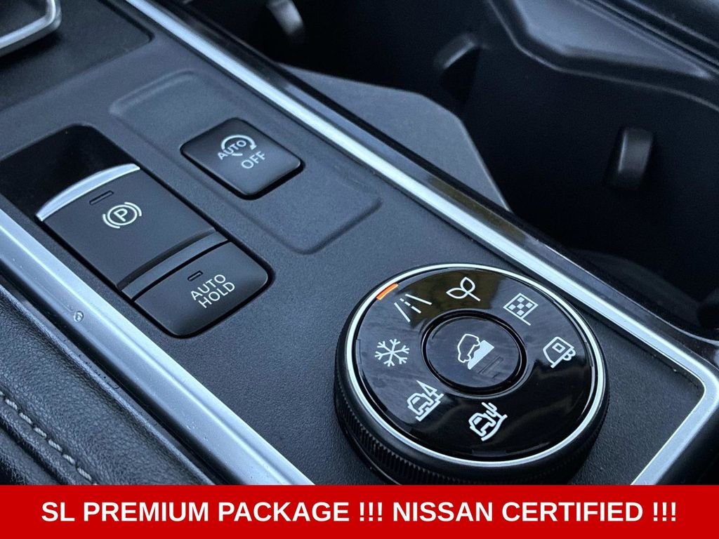 Used 2023 White Nissan SL image 31