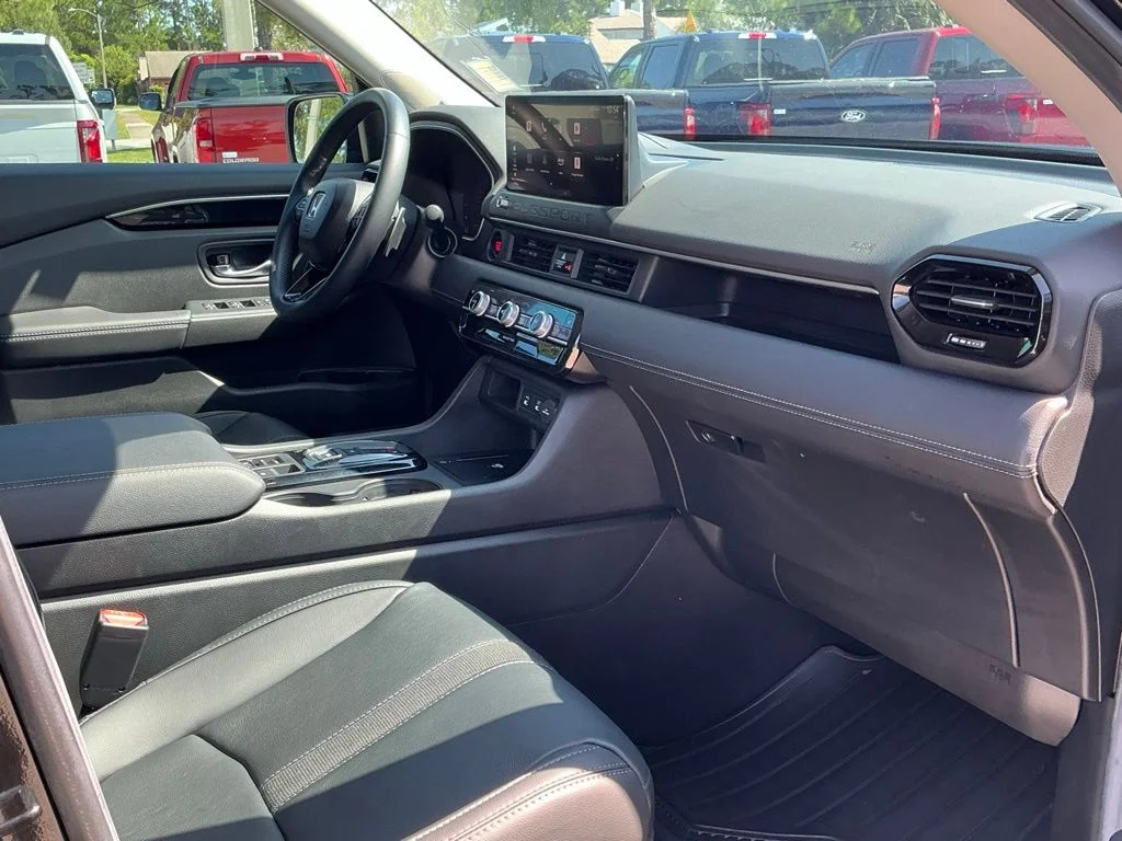 Used 2026 Black Honda RTL image 16