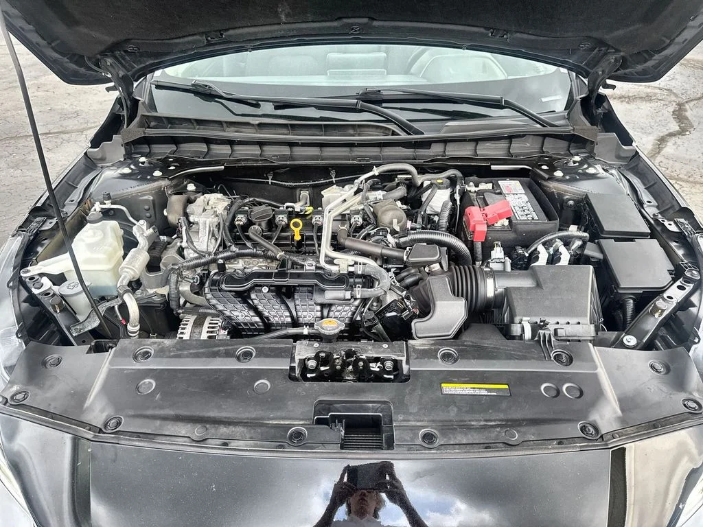 Used 2024 Black Nissan 2.5 SV image 24