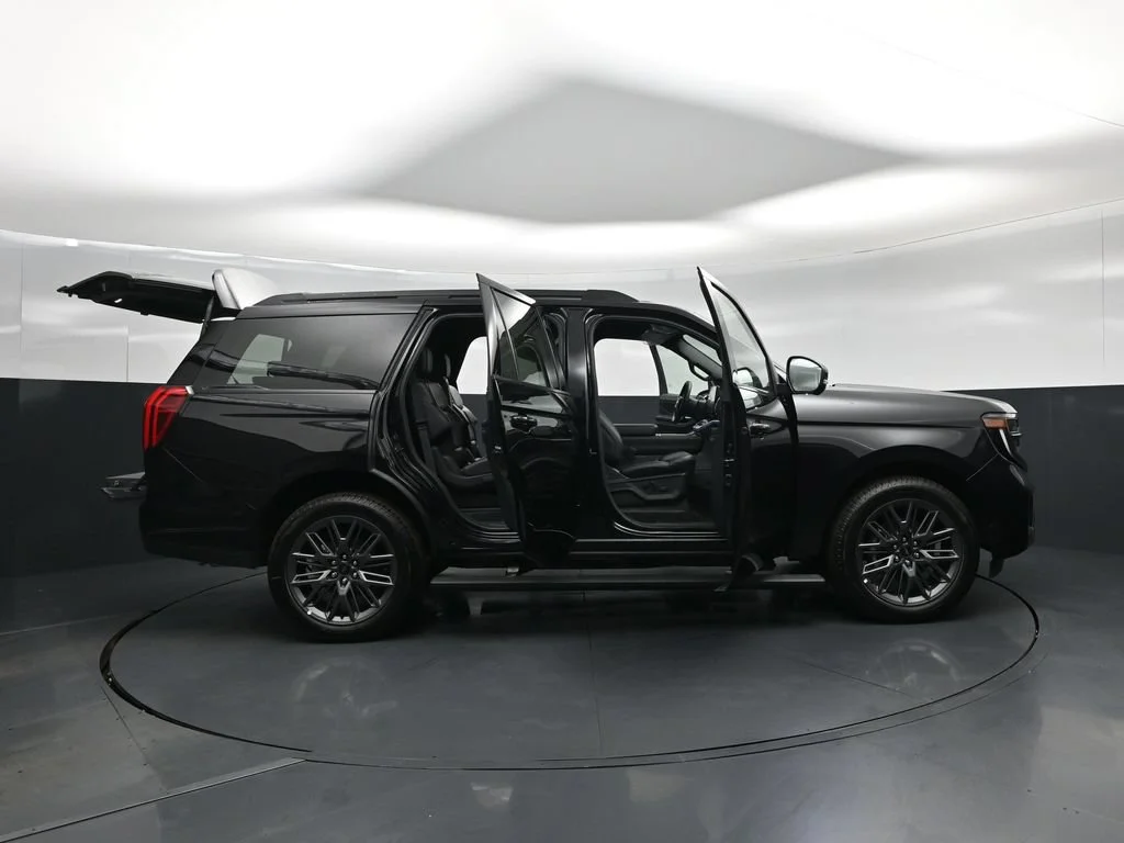 New 2027 Agate Black Metallic Ford Platinum image 4