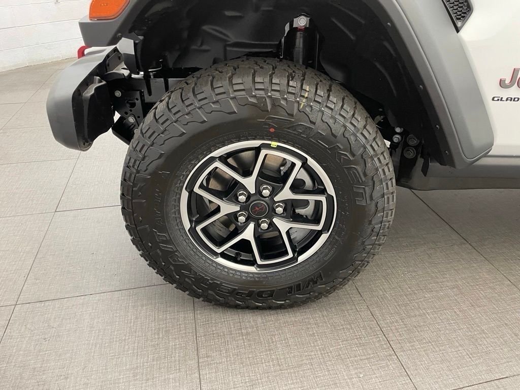 New 2026 Bright White Clearcoat Jeep Rubicon image 8