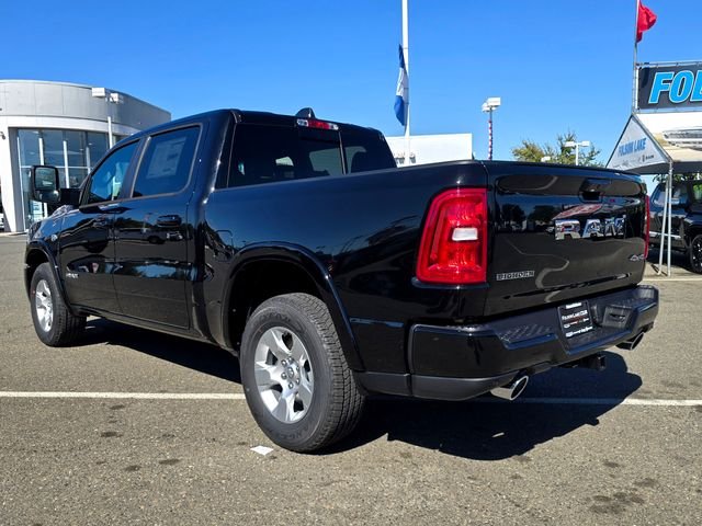 New 2026 Diamond Black Crystal Pearl-Coat Exterior Paint RAM Big Horn/Lone Star image 6