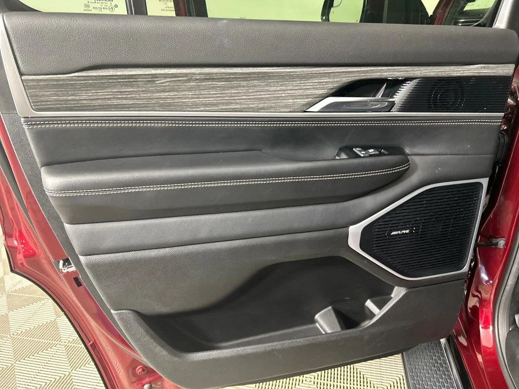 Used 2022 Red Jeep Series II image 16