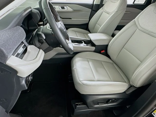 New 2026 Ford Explorer Active